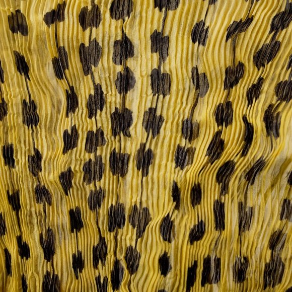 Issey Miyake Chiffon Pleats Top - Picture 7 of 10